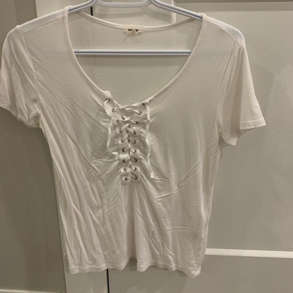 White t-shirt!! - Picture 2 of 4